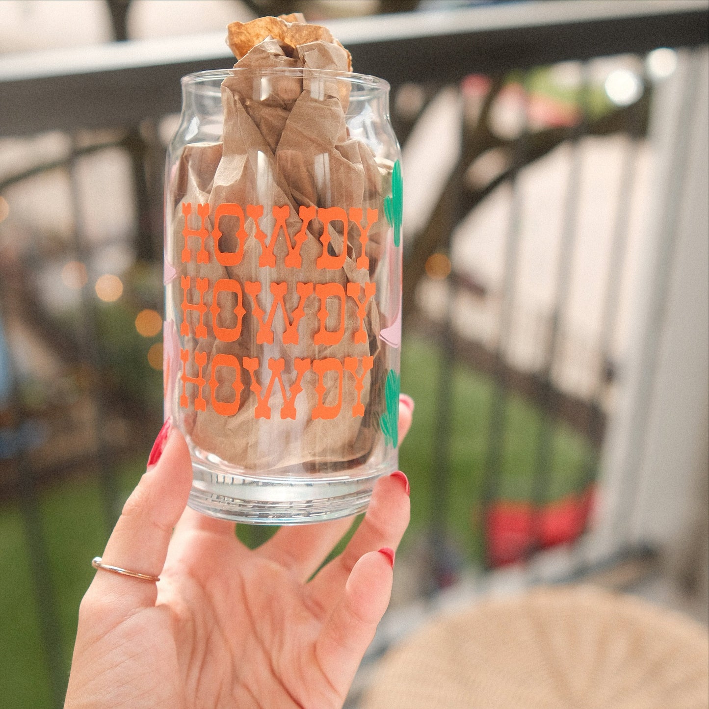 Howdy Cowgirl Boot 16 oz glass cup