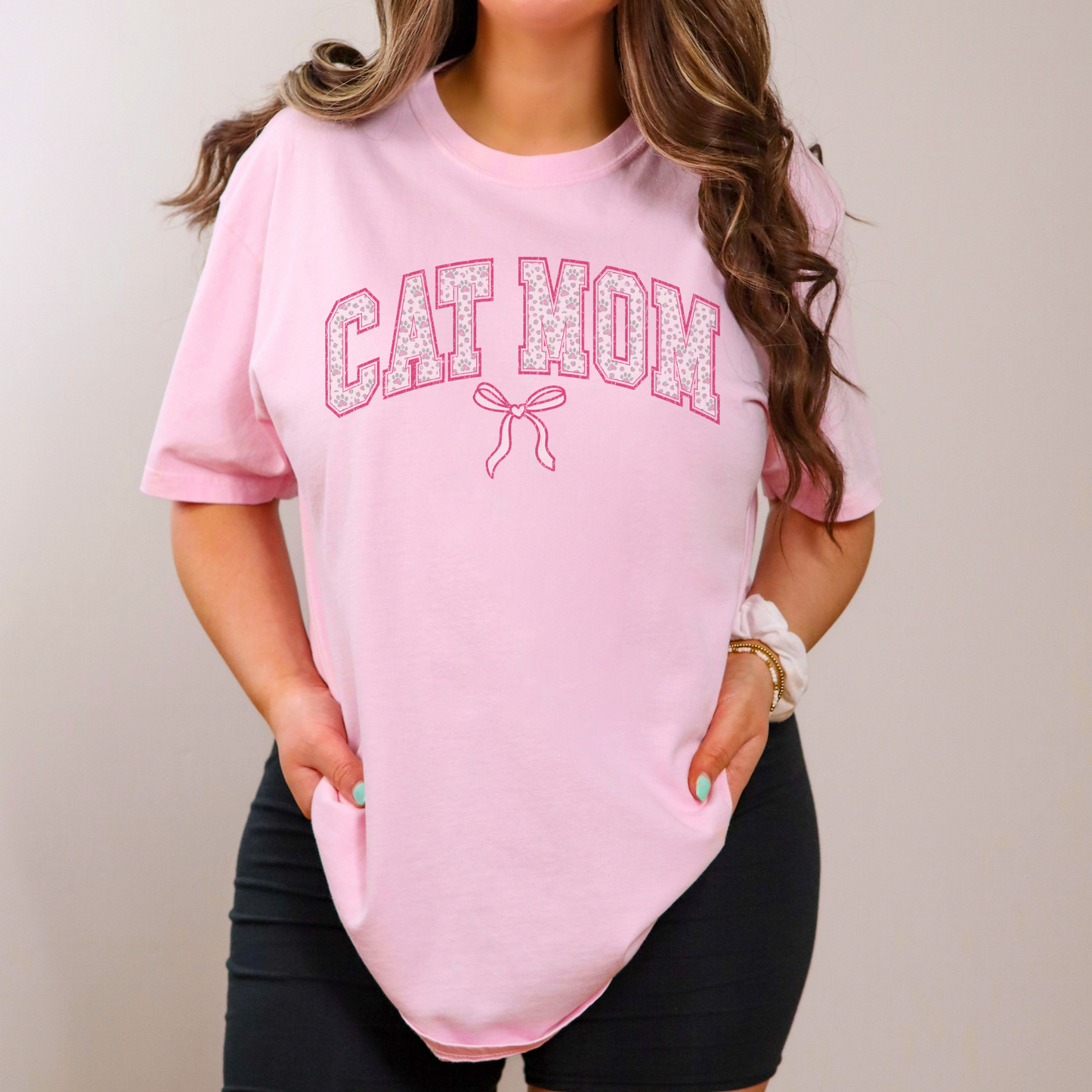 Coquette Cat Mom Bow T Shirt