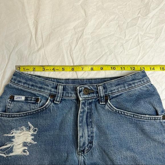 Lee distressed high waisted Cutoffs. Size 26