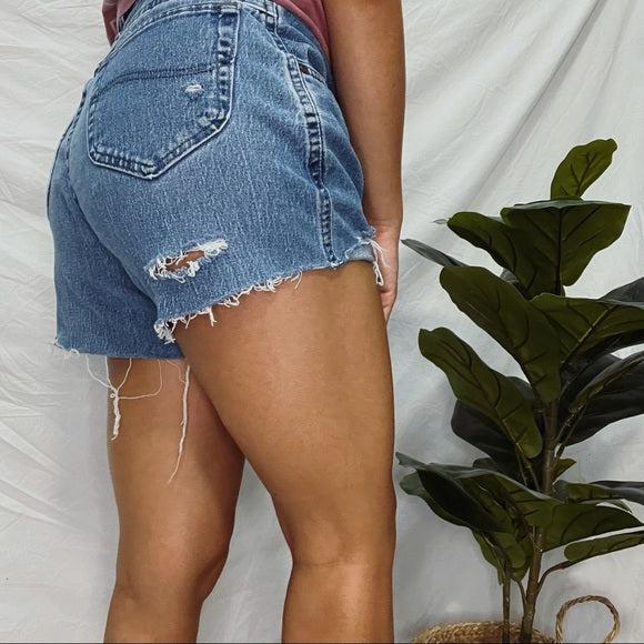 Lee distressed high waisted Cutoffs. Size 26