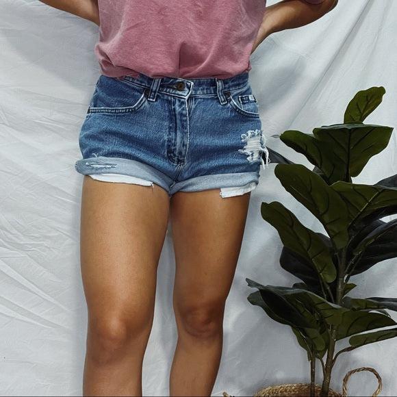 Lee distressed high waisted Cutoffs. Size 26