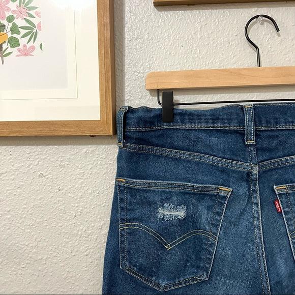 Levi's distressed high waisted cutoff shorts size 32