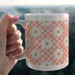 Retro Pink Checkered Daisy