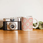 Retro Pink Checkered Daisy