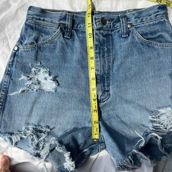 Wrangler High waisted denim Cutoffs. Waist Size 27