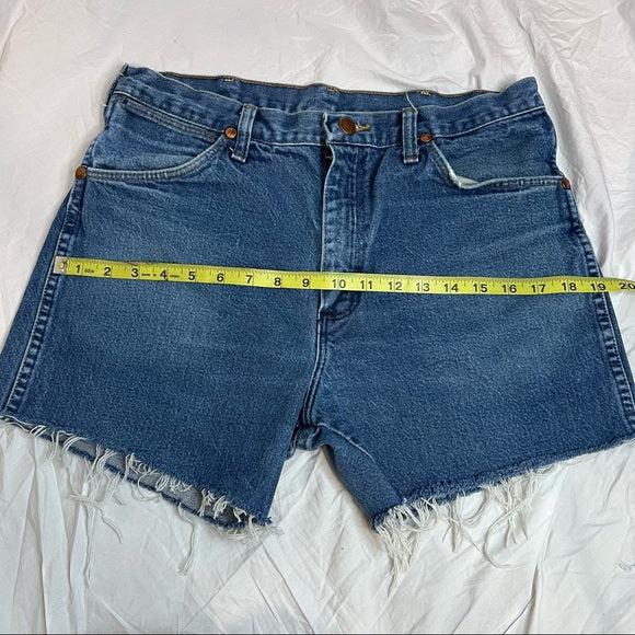 Wrangler High waisted denim Cutoffs. Waist Size 31