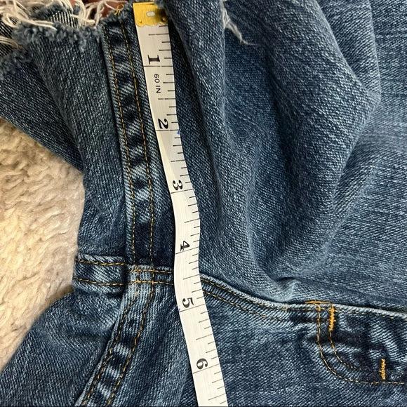 Wrangler high waisted denim cutoff shorts in size 30