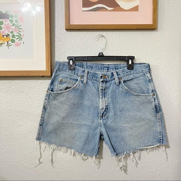 Wrangler high waisted light wash denim cutoffs size 33
